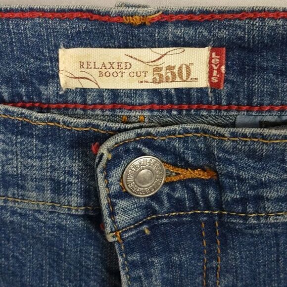 Levi's 550 Relaxed Fit Boot Cut Woman's Jeans - Picture 3 of 7